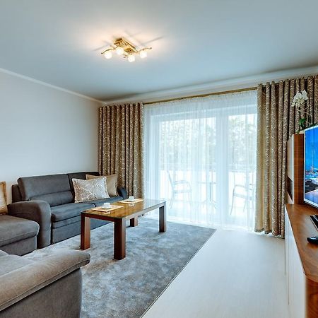 Apartament W Rezydencji Maritimo Kolobrzeg Exterior photo